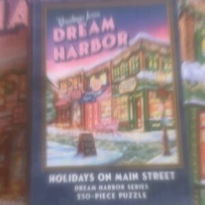 Puzzle. 250ct. Holidays on Main Street